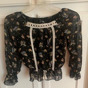 Art Class girls floral print top with sheer sleeves and lace trim M 7/8